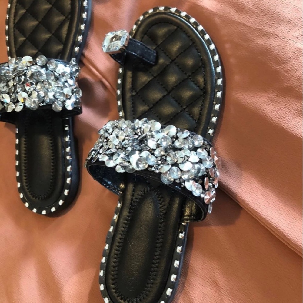 Sandals - Picture 2 of 3
